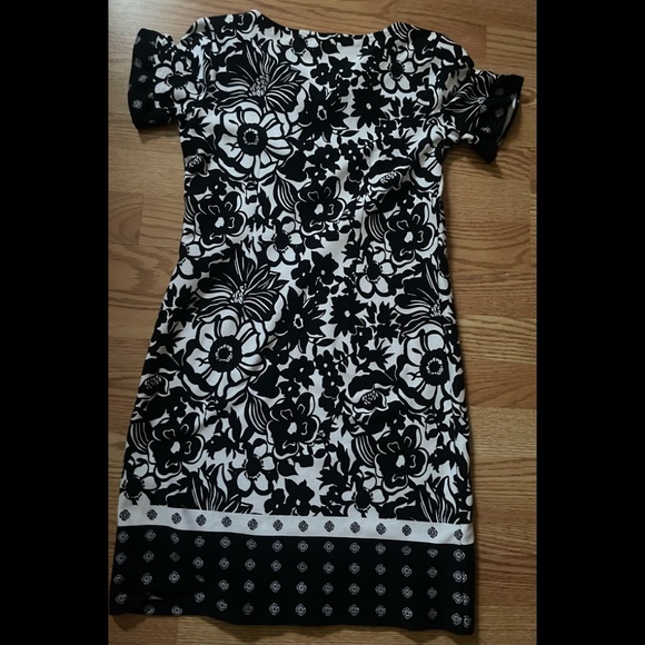 Talbots Woman's Black & White Floral Print Dress size P - Picture 2 of 7
